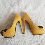 Giuseppe Zanotti Size 37 Peeptoe Yellow Suede With Crystal Detail Shoes #SCSO-9 - Image 2