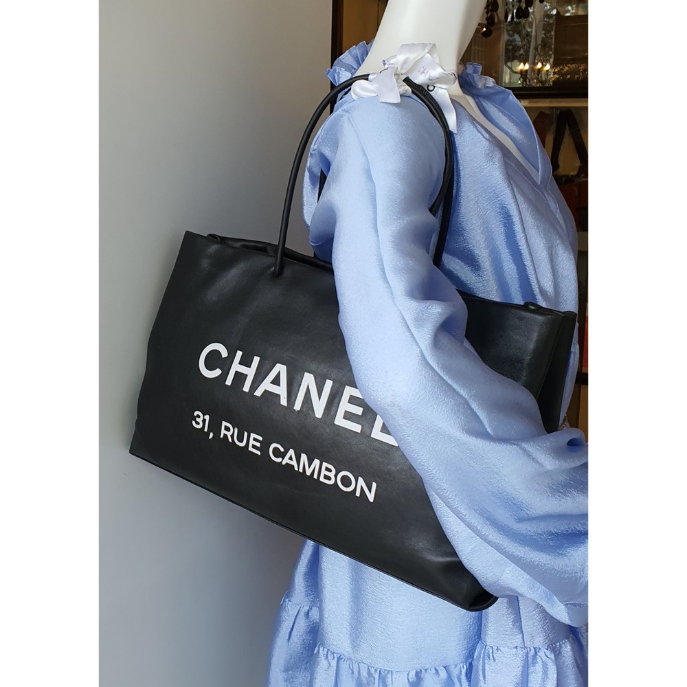 chanel tote bag black leather