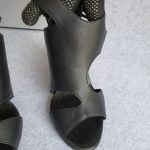 Giuseppe Zanotti SZ38 Sandals Black Leather with Gold Metal Shoes #TCLY-5 - Image 7