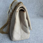 Chanel 2.55 Reissue Double Flap 227 Blanc fonce/ Dark white Marble Aged Calfskin with Gold Hardware #KELC-33 - Image 7