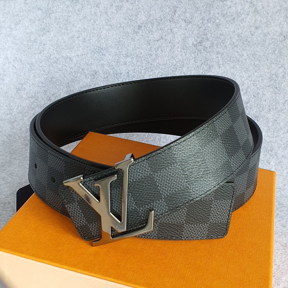 Louis Vuitton® Damier LV 40MM Reversible Belt Grey. Size 100 Cm in