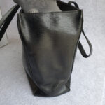 Salvatore Ferragamo Vintage Shopper Black Lizard Printed Leather with Gold Hardware #KRUY-3 - Image 9