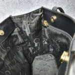 Salvatore Ferragamo Vintage Shopper Black Lizard Printed Leather with Gold Hardware #KRUY-3 - Image 29