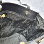Salvatore Ferragamo Vintage Shopper Black Lizard Printed Leather with Gold Hardware #KRUY-3 - Image 25