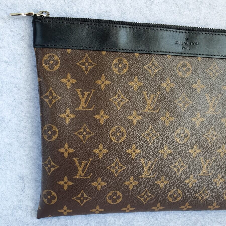 Shop Louis Vuitton Discovery Discovery Pochette Gm (M69411) by