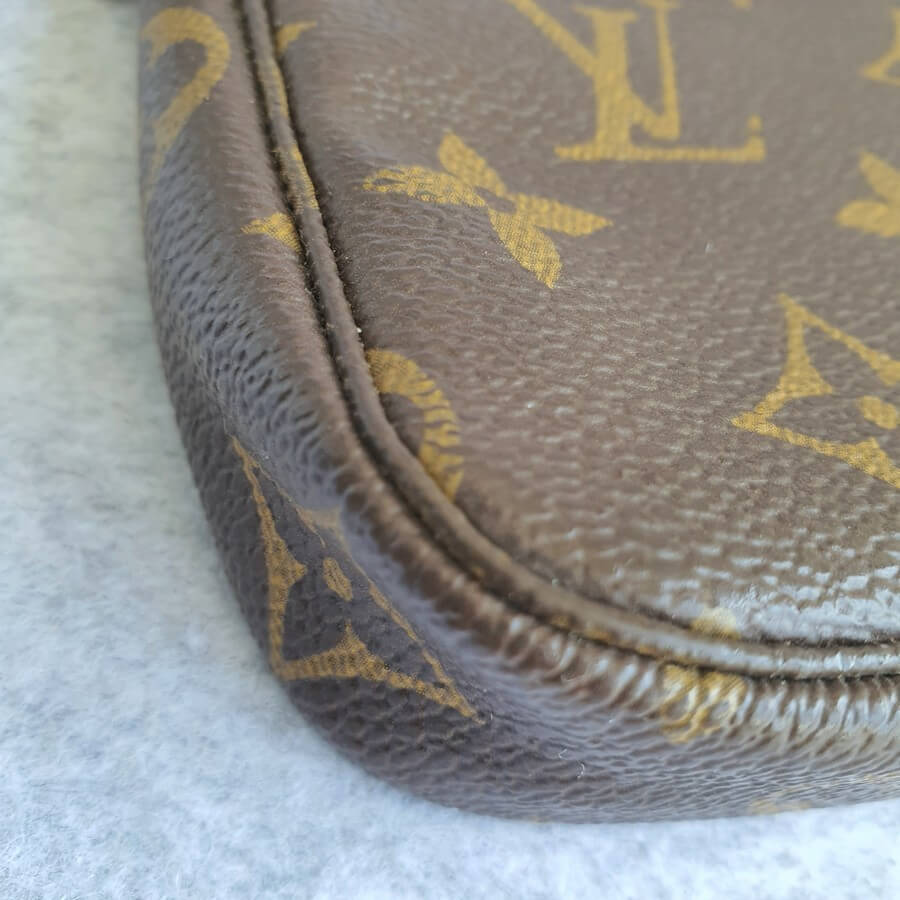 LV Mini Pochette Accessoires Monogram Canvas with Leather and Gold Hardware  #TOST-3 – Luxuy Vintage
