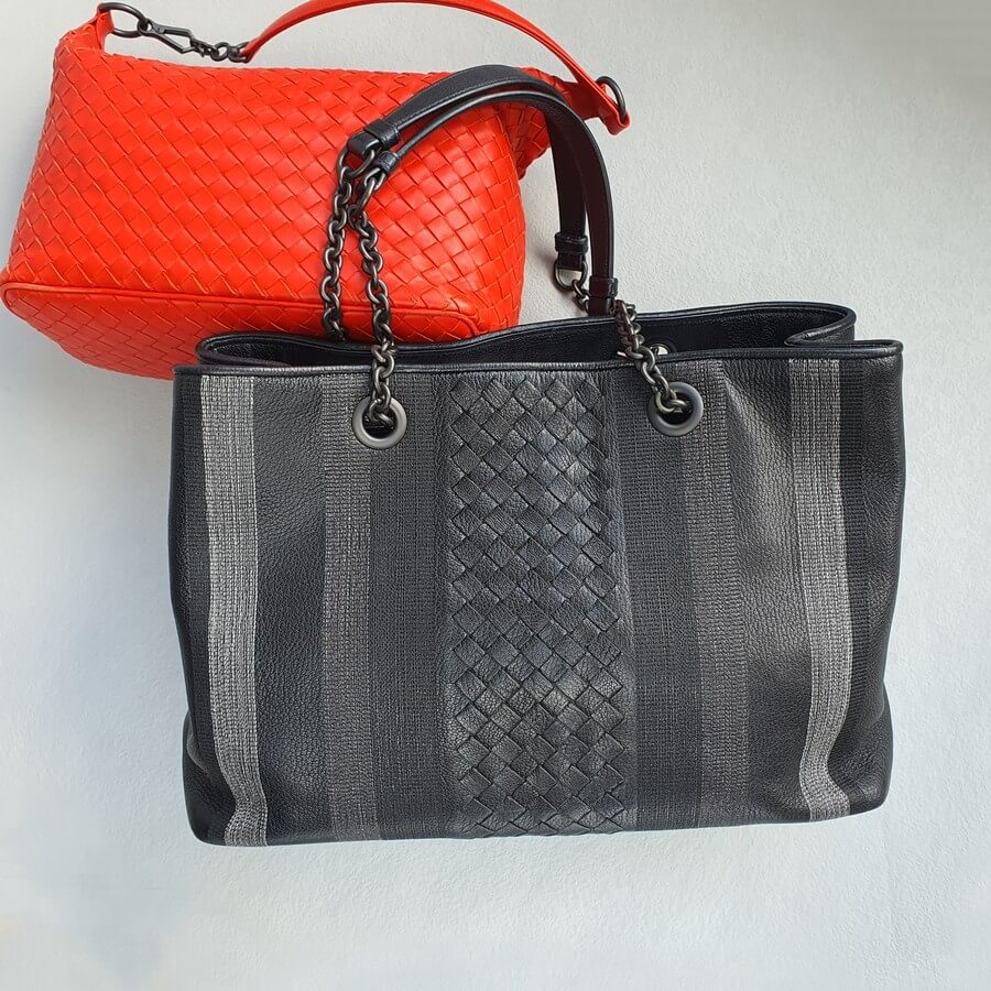 Bottega Veneta Shoulder Bag Black/Silver Goatskin with Black Hardware #TRYS-2