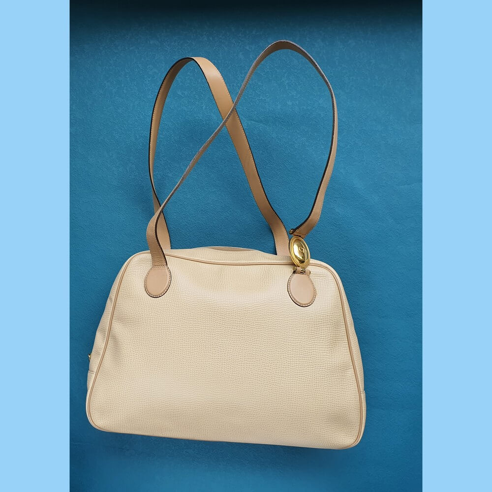 Dior Vintage Shoulder Bag Beige Calf Leather with Gold Hardware #OEUC-1