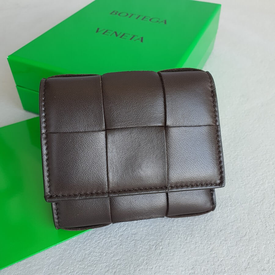 Bottega Veneta Tri-fold Wallet Brown Leather with Gold Hardware #OUUK-3
