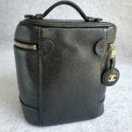 Chanel Vintage Vanity Case Black Grained Calfskin with Gold Hardware #OCUL-1 - Image 4