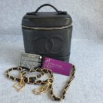 Chanel Vintage Vanity Case Black Grained Calfskin with Gold Hardware #OCUL-1 - Image 2