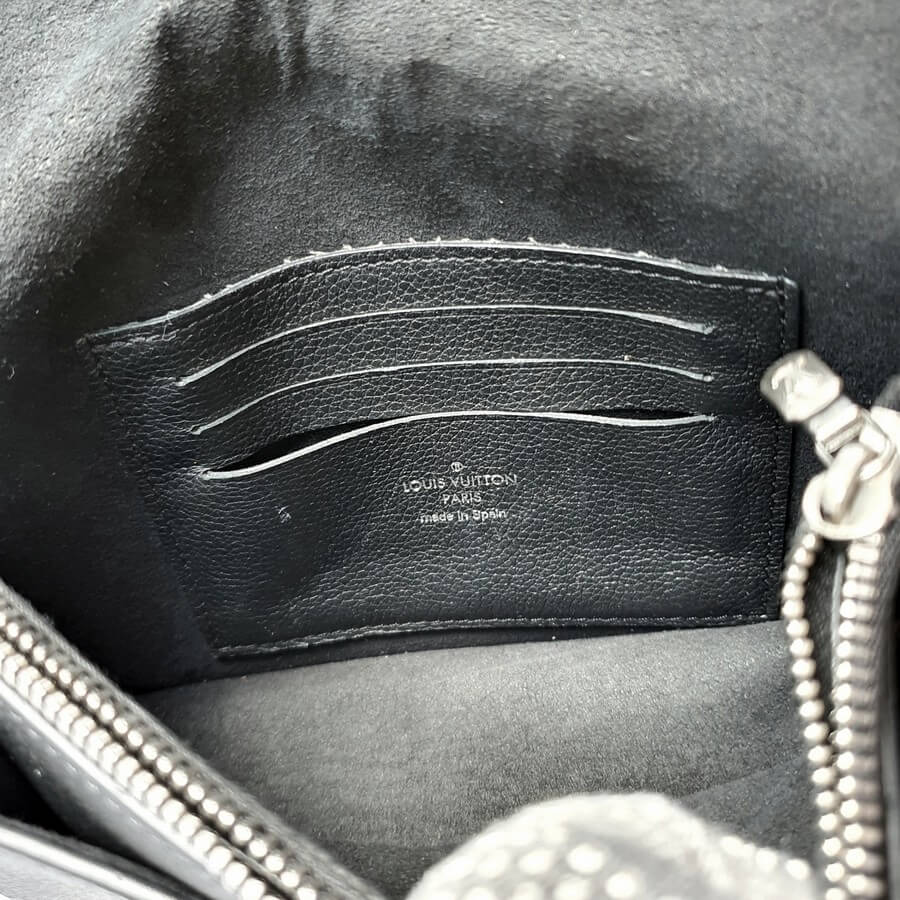 Louis Vuitton M63471 Black Calf Leather MYLOCKME Chain Pochette