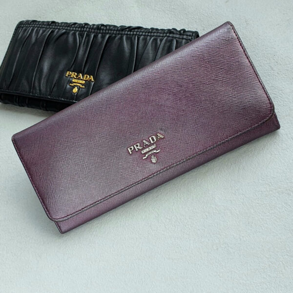 Prada Wallet Purple Saffiano Leather with Silver Hardware #OYKR-26