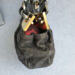 Marc Jacobs Shoulder Bag Black Leather with Gold Hardware #OSUY-1 - Image 7