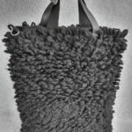 Anya Hindmarch Shopper Shag Eye Black Chunky Wool with Leather and Gold Hardware #OTEY-4 - Image 5