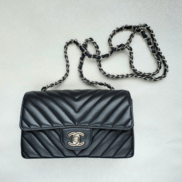 Chanel Mini Rectangular Flap Bag Chevron A69900 Black Lamsbkin with Silver Hardware #OTEC-2