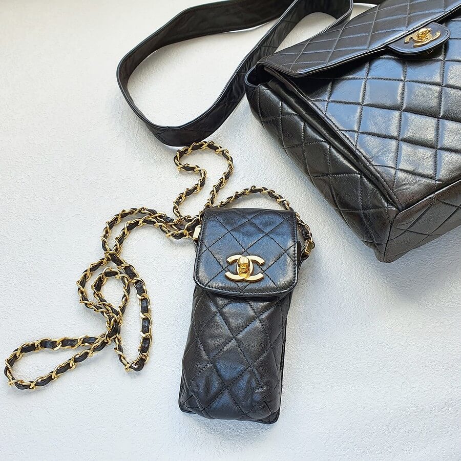 Chanel Vintage Crossbody Bag Black Lambskin with Gold Hardware #OTSK-2