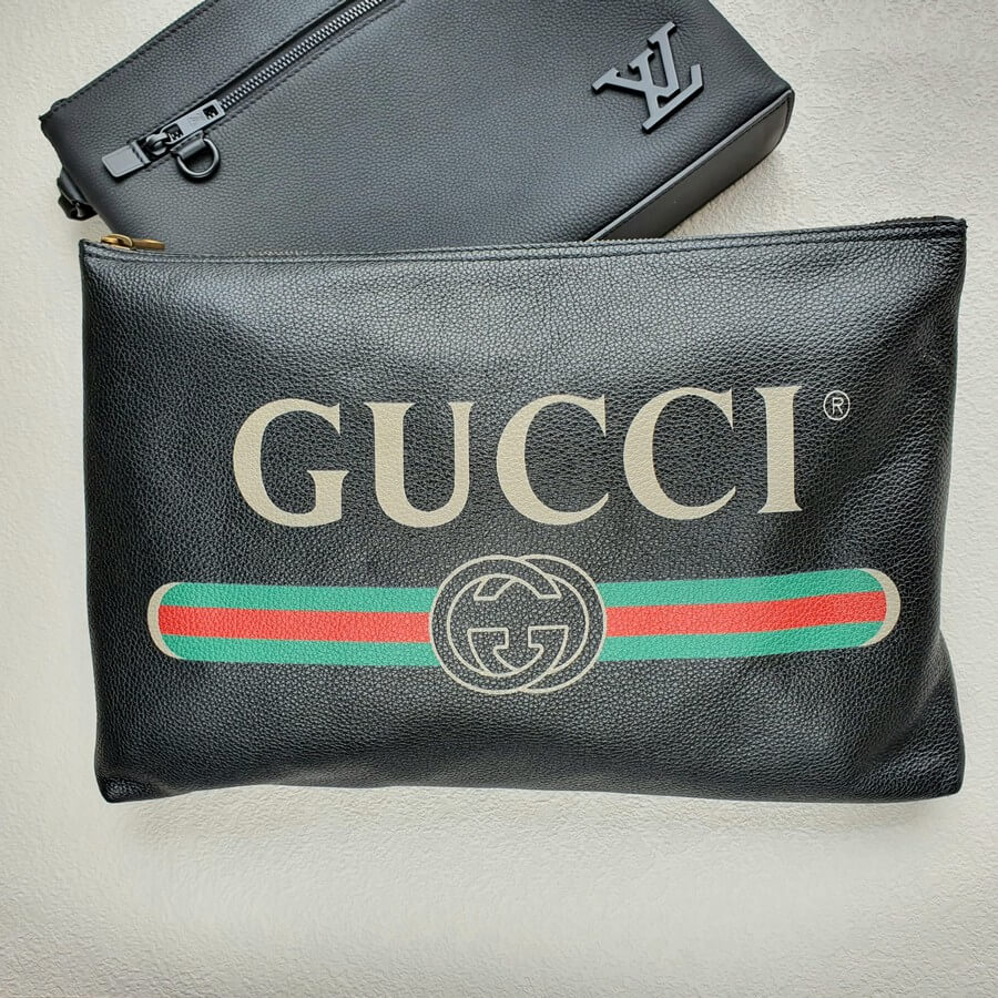 Gucci Clutch Black Leather with Gold Hardware #GUEUO-1