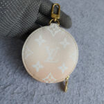 LV Multi Pochette Accessoires M57634 Monogram Canvas with Leather and Gold Hardware #OTEO-3 - Image 26