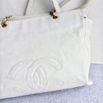Chanel Vintage Shopper Bag White Grained Calfskin with Gold Hardware #REEC-1 - Image 3