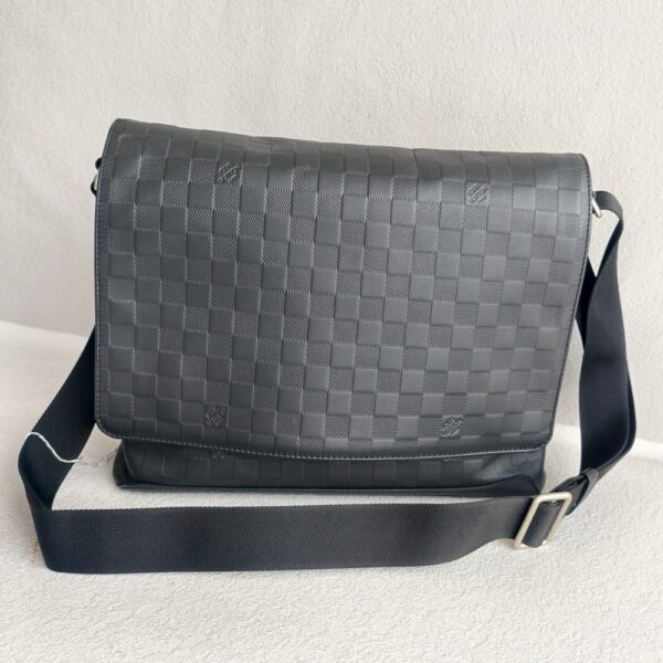 LV District MM Black Damier Infini Leather with Silver Hardware #RKCS-1