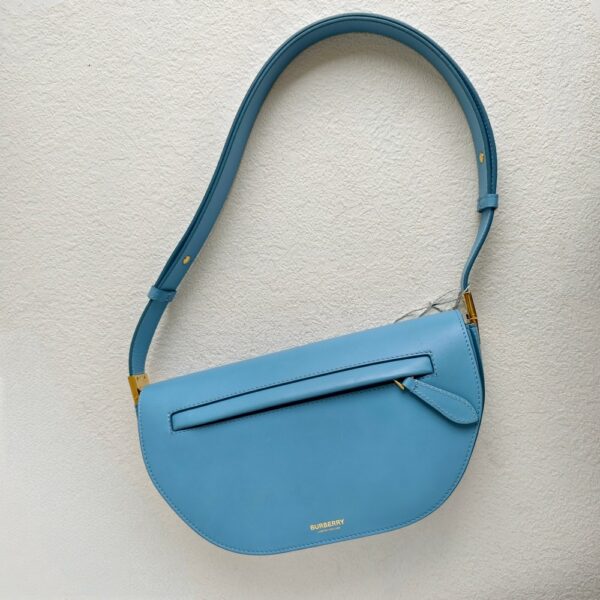Burberry Crossbody /Shoulder Bag Blue Calf Leather with Gold Hardware #RKET-3