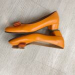 S.Ferragamo Size 7B Pump Orange Leather with Gold Hardware #RKYR-8 - Image 6