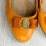 S.Ferragamo Size 7B Pump Orange Leather with Gold Hardware #RKYR-8 - Image 4