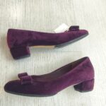 S.Ferragamo Size 7D Pump Purple Suede Leather with Gold Hardware #RKYR-10 - Image 6
