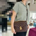 LV Pochette Métis Brown Monogram Coated Canvas with Leather and Gold Hardware #RKRY-2 - Image 36