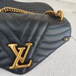 LV Chain MM N.Wave M51498 Black Puffy Calf Leather with Gold Hardware #RYOT-1 - Image 4