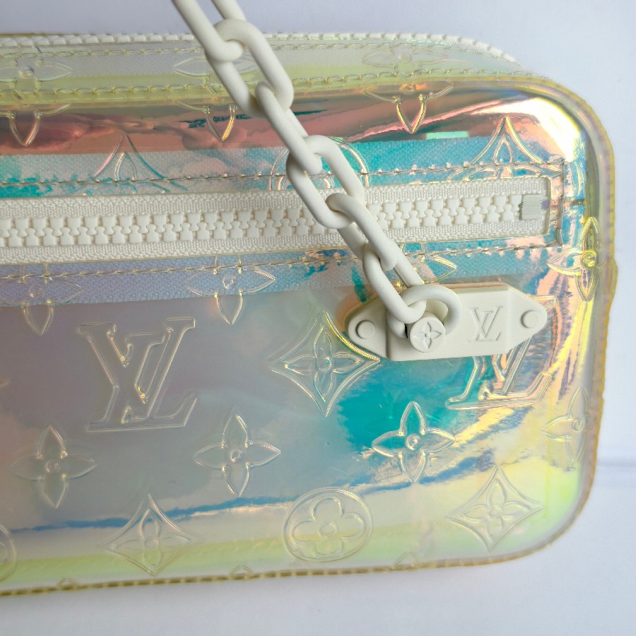 LV-M55261-Volga-Prism-Pochette-with-White-Hardware #RSLY-199 (12)