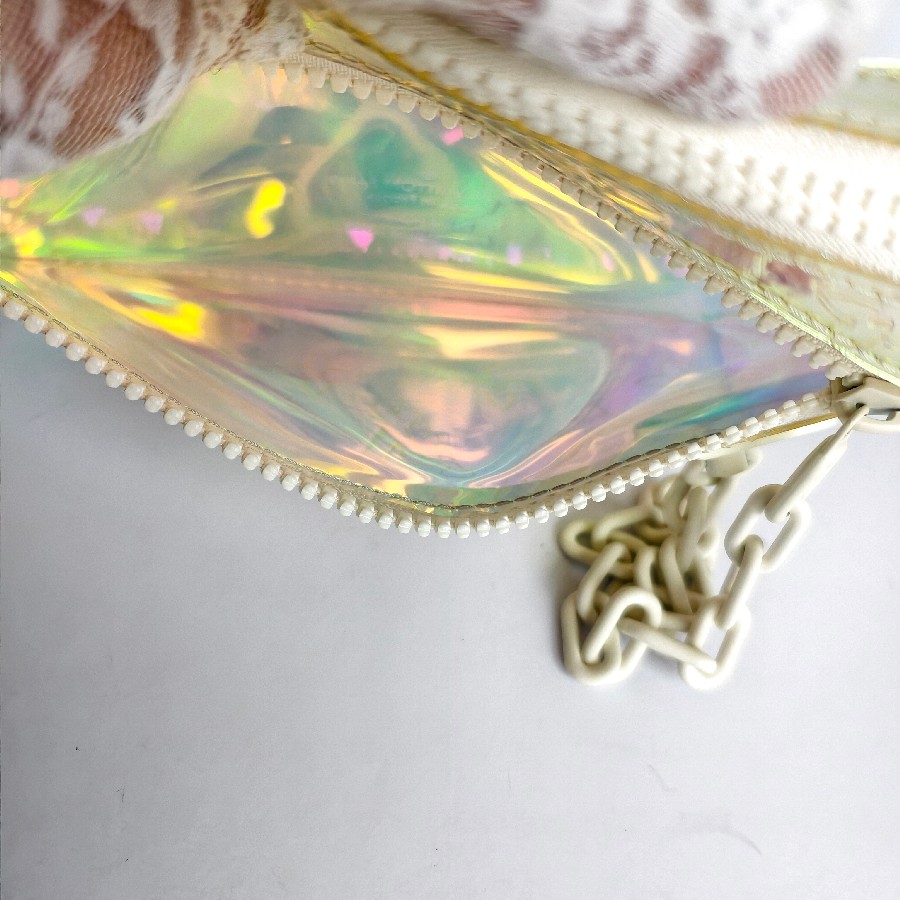 LV-M55261-Volga-Prism-Pochette-with-White-Hardware #RSLY-199 (6)