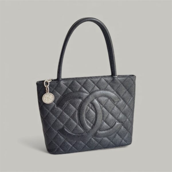 Chanel Medallion Bag Black Grained Calfskin with Silver Hardware #RSLO-1