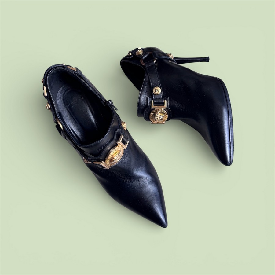Versace Ankle Boots Size 40 Black Leather Shoes #RKOY-14
