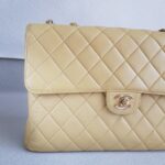 Chanel Vintage Jumbo Flap Bag Beige Lambskin with Gold Hardware #ROEE-1 - Image 4
