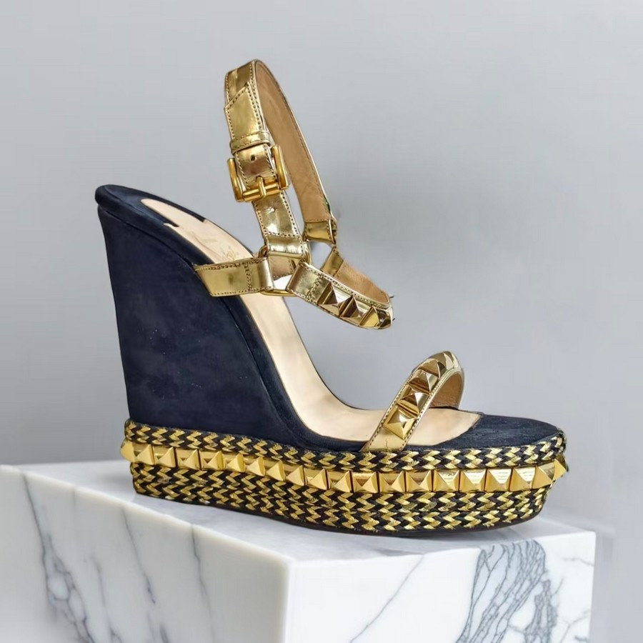 Christian Louboutin Rockstud Wedge Sandal Size 39 #ROLR-3