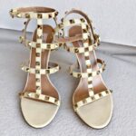 Valentino Rockstud Heel Size 39 Cream Leather Shoes #ROYL-3 - Image 2