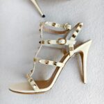 Valentino Rockstud Heel Size 39 Cream Leather Shoes #ROYL-3 - Image 6