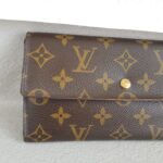 LV Vintage Sarah Wallet Brown Monogram Coated Canvas with Leather and Gold Hardware #ROYY-3 - Image 3