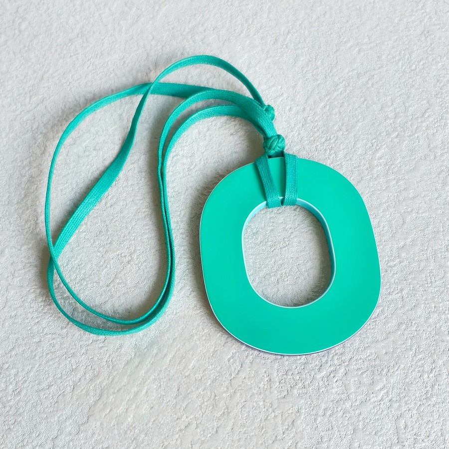 Hermes Necklace in Horn and Lacquered Wood #GUUCS-15
