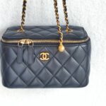 Chanel Vanity Case Pearl Crush Black Lambskin with Gold Hardware #GUUYR-3 - Image 3