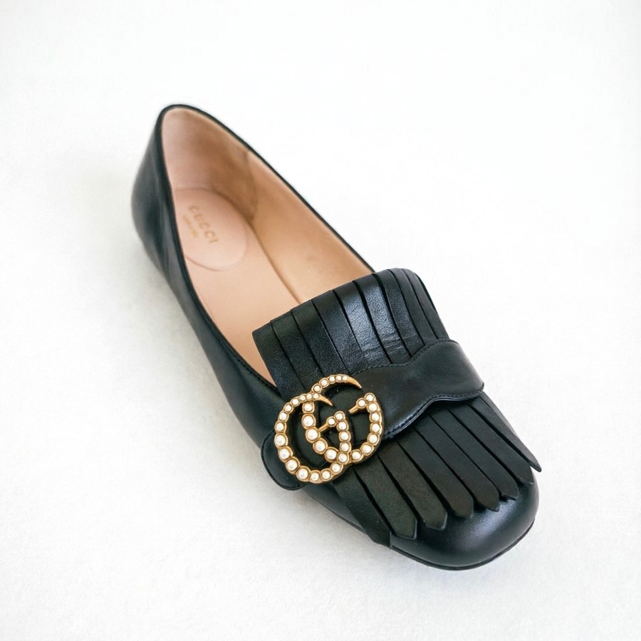 Gucci Loafers Black Leather with Gold Hardware Size 38 #GUUTT-2