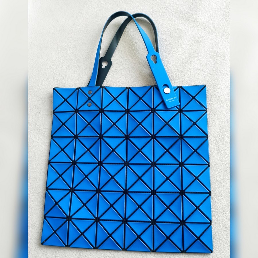 Issey Miyake Bao Bao Blue Bag #GUUTO-6